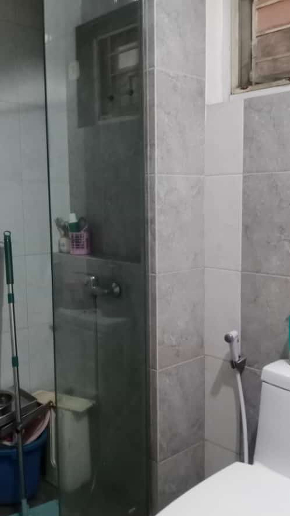 RUMAH SIAP HUNI di PUSPITA LOKA dekat TAMAN KOTA BSD .