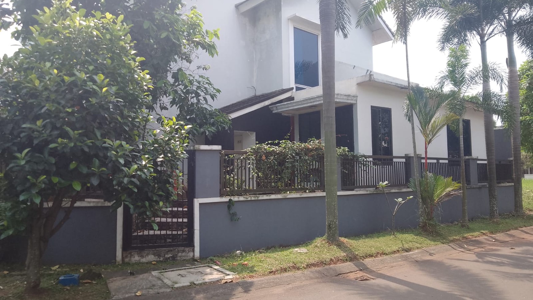 RUMAH SIAP HUNI di PUSPITA LOKA dekat TAMAN KOTA BSD .