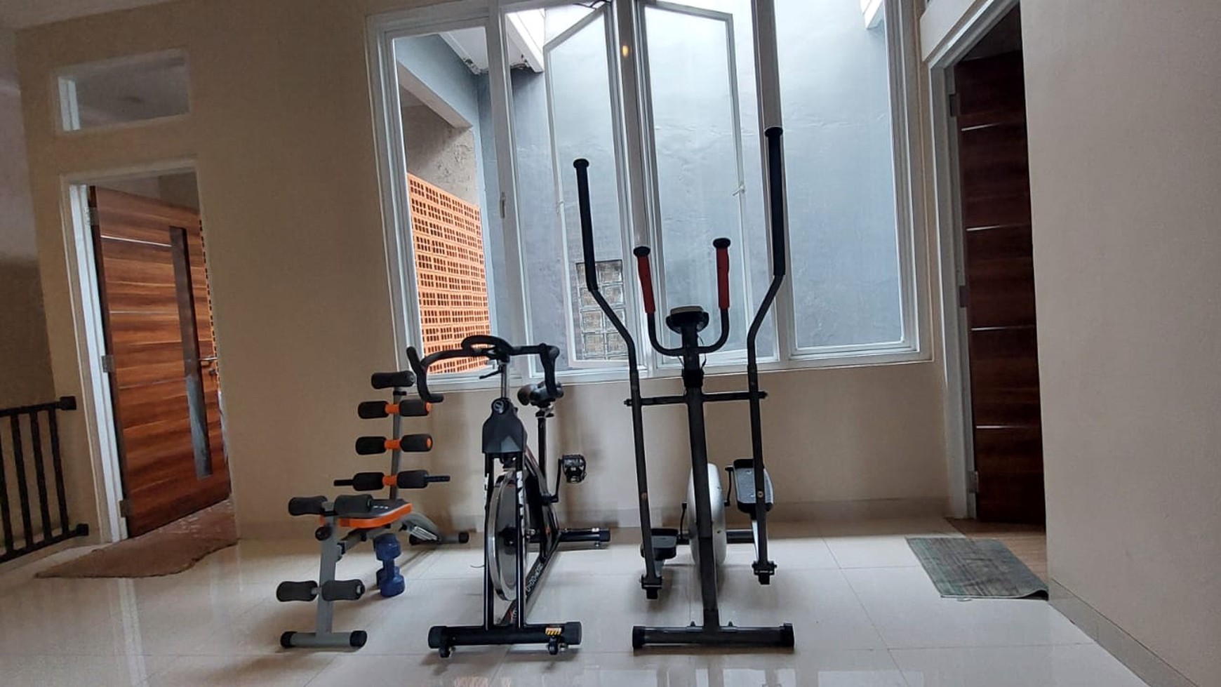 Rumah cantik siap huni di Mandar Bintaro 