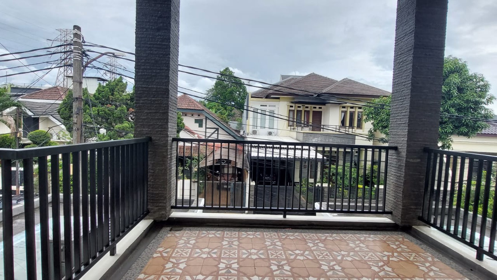 Rumah cantik siap huni di Mandar Bintaro 