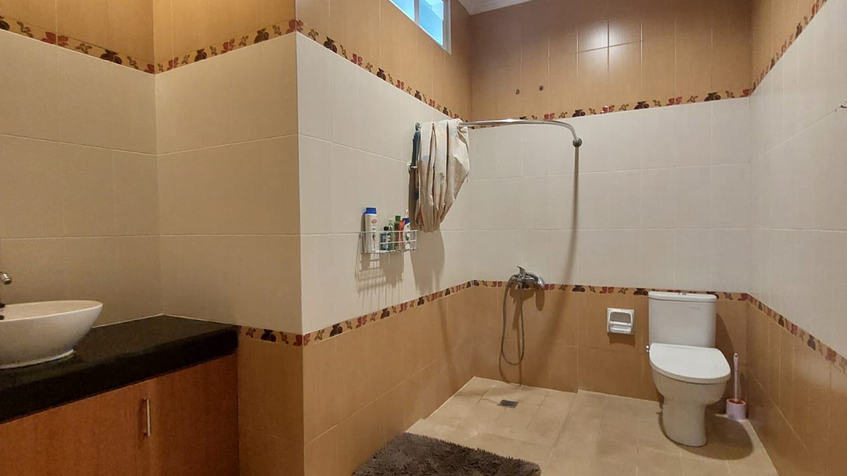 Rumah cantik siap huni di Mandar Bintaro 