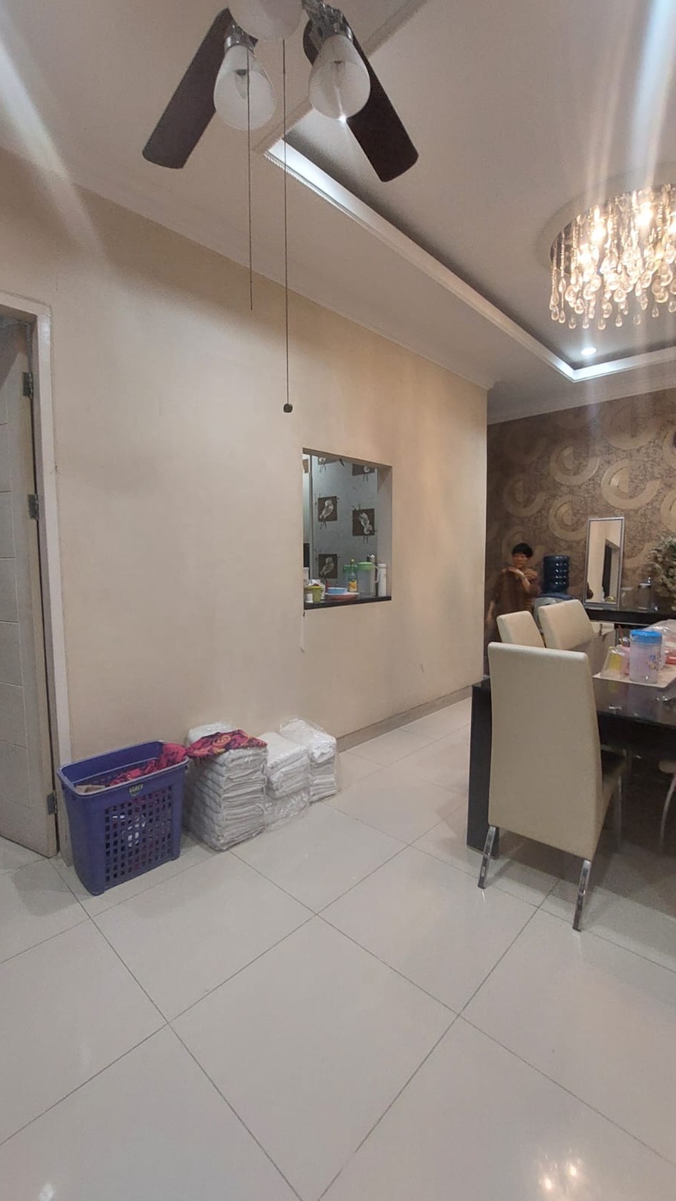 Rumah Rapih dan Apik, Furnished siap huni di Graha Raya Bintaro