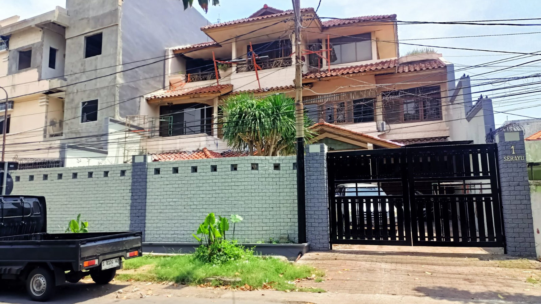 Dijual Rumah di Jl. Raya Serayu