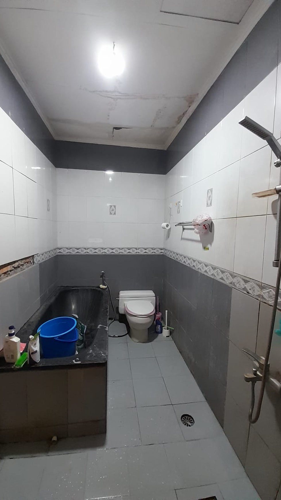 Dijual  Rumah 2 lantai di Pinang Perak, Pondok Indah Kebayoran lama Jakarta selatan