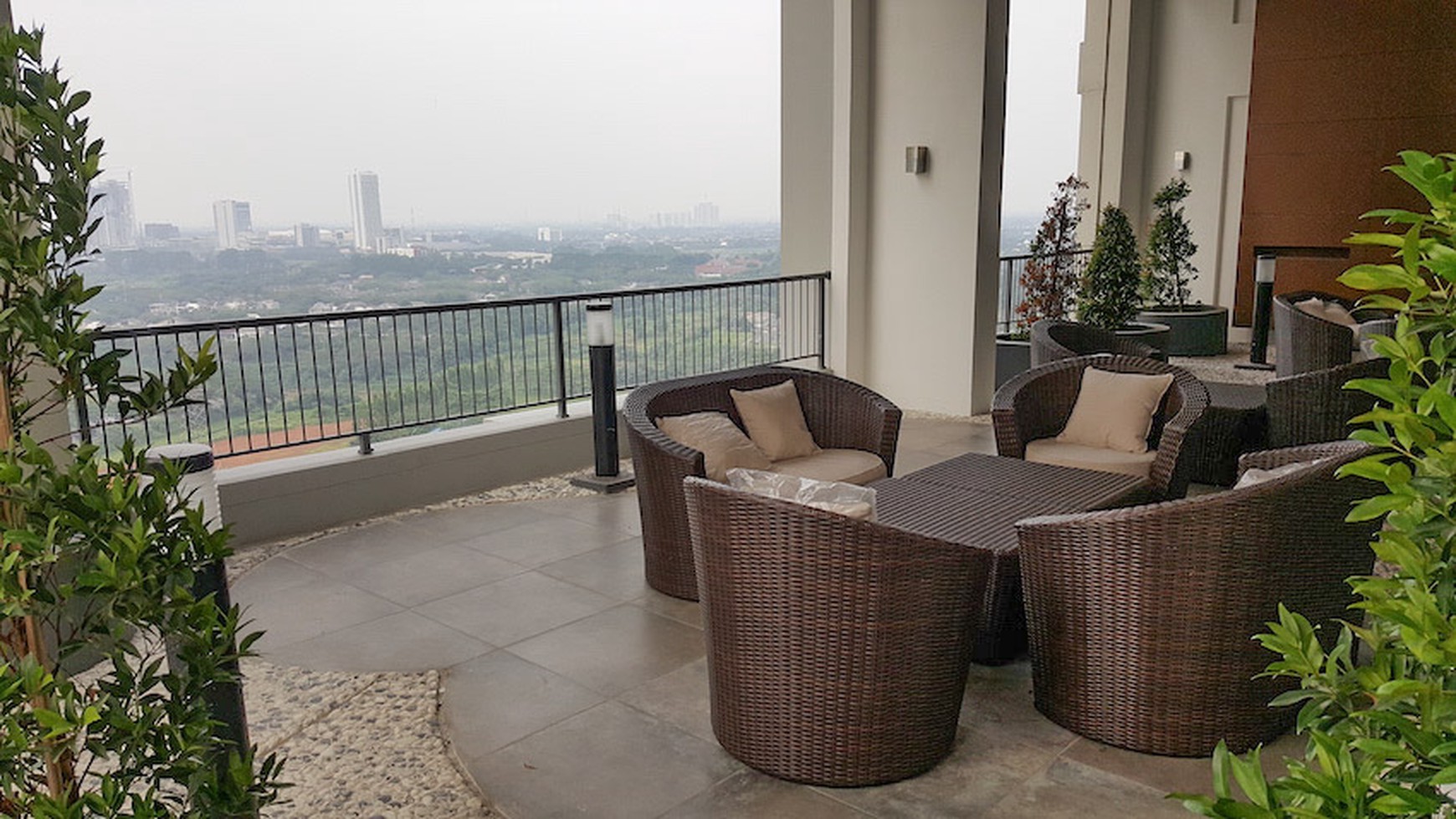 LIMITED EDITION UNIT!  Disewakan Apartemen Casa de Parco, 2 Bed Room, Menghadap Sky Garden