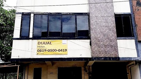 Dijual cepat  Ruko 3,5 lantai, posisi di hook, siap pakai di Komplek Perkantoran Pulo Mas, Pulo Gadung,  Jakarta Timur