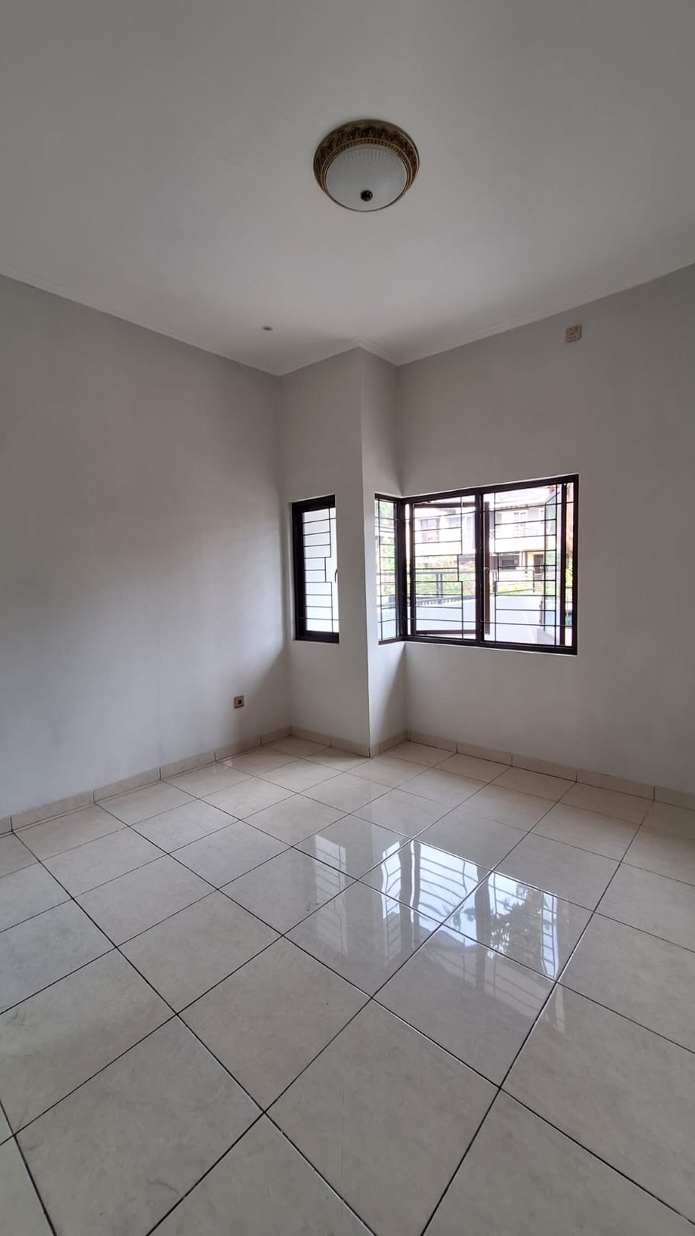 Dijual Rumah siap huni di Perum Serpong Park, BSD City