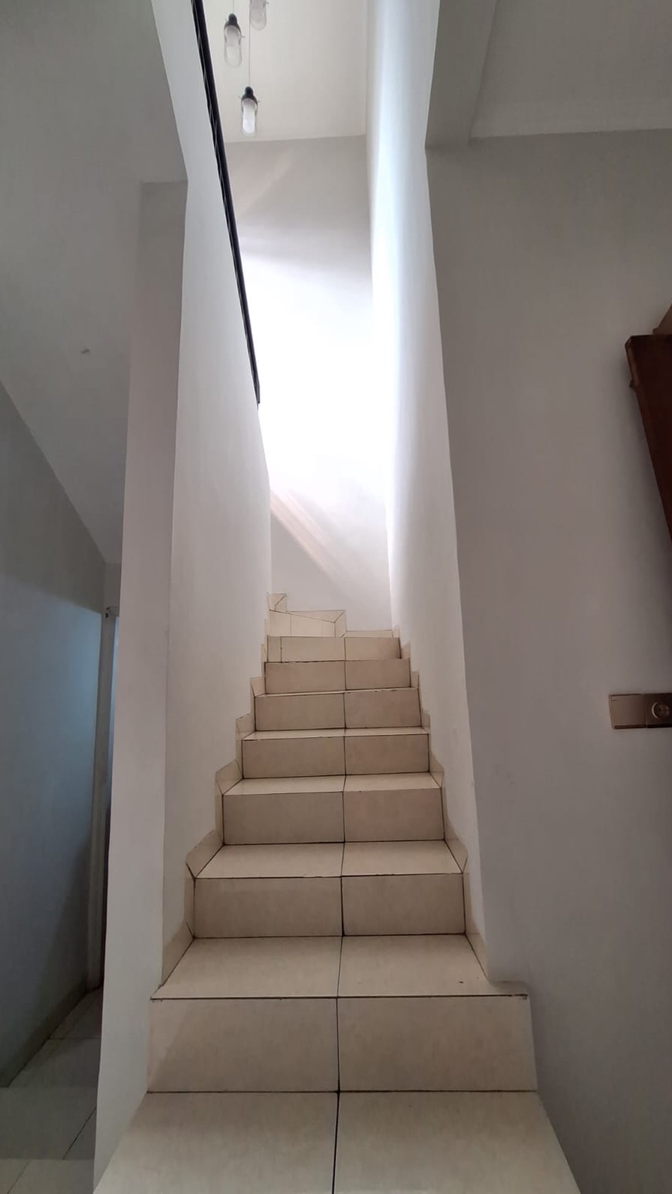 Dijual Rumah siap huni di Perum Serpong Park, BSD City