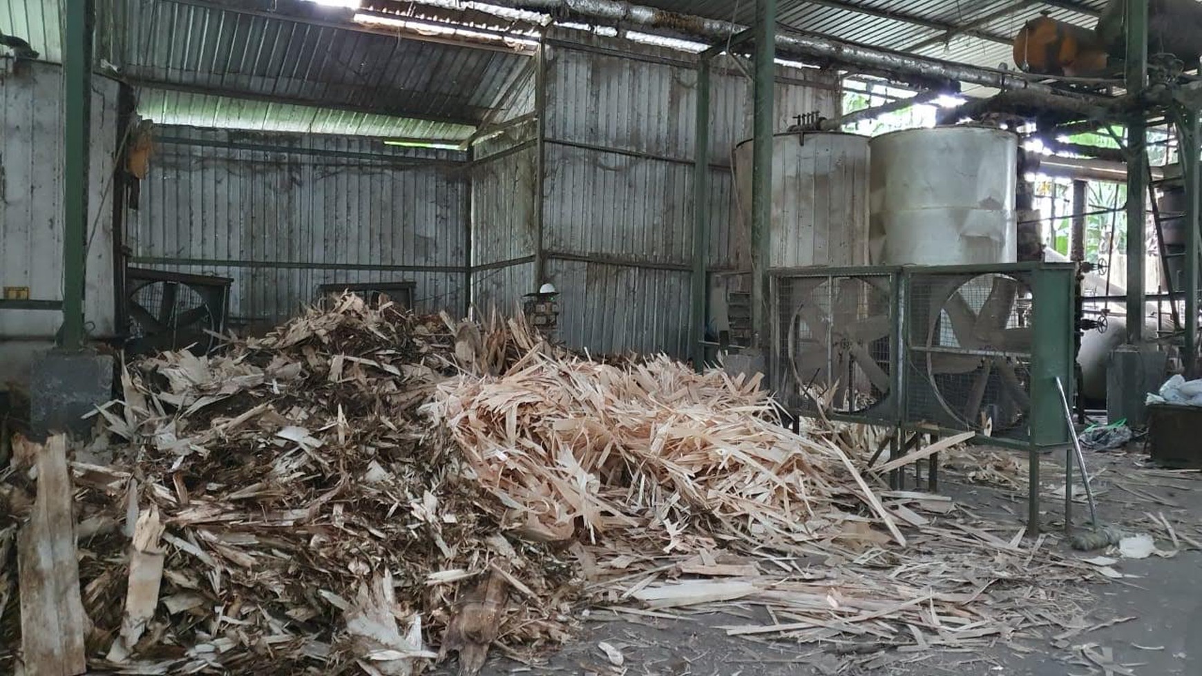 Dijual.1,3 Ha Pabrik Lempeni - Tempeh - Kab.Lumajang - Jawa Timur plus MESIN lengkap