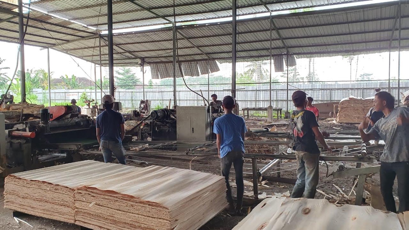 Dijual.1,3 Ha Pabrik Lempeni - Tempeh - Kab.Lumajang - Jawa Timur plus MESIN lengkap