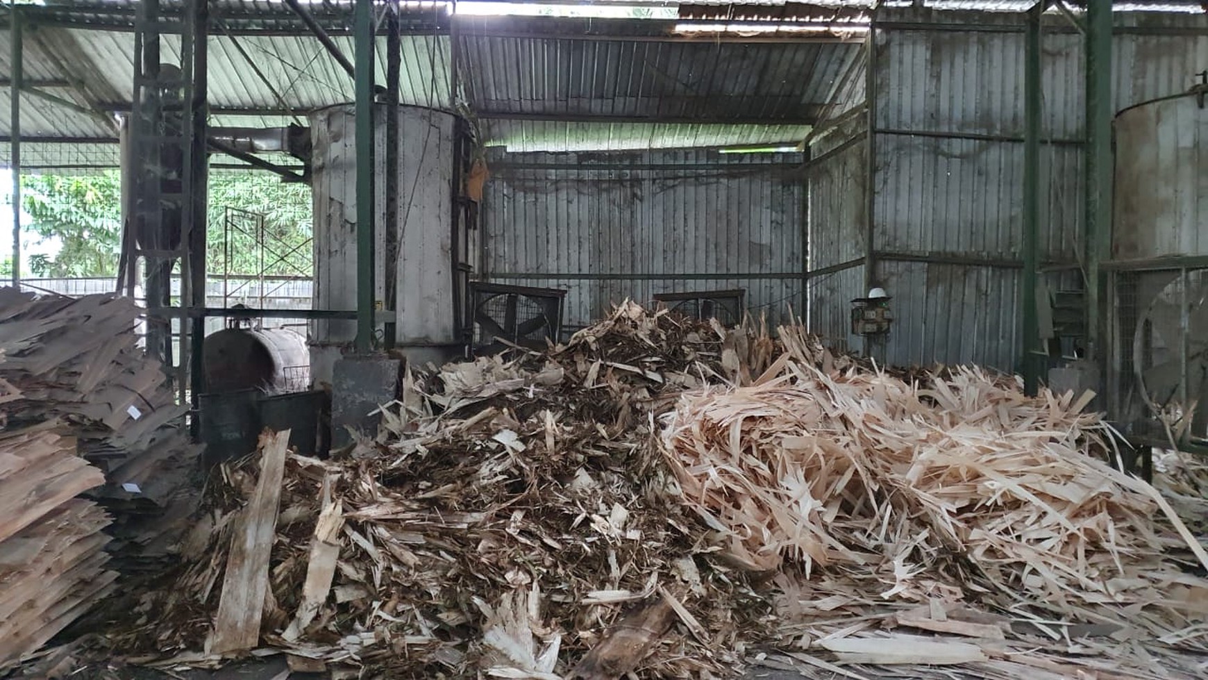 Dijual.1,3 Ha Pabrik Lempeni - Tempeh - Kab.Lumajang - Jawa Timur plus MESIN lengkap