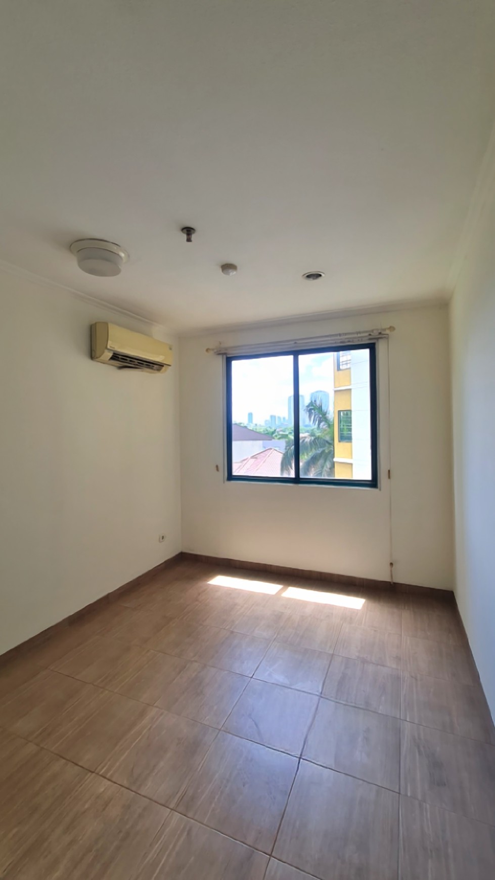 Dijual Unit Apartment  Permata Safir, Jakarta Selatan 