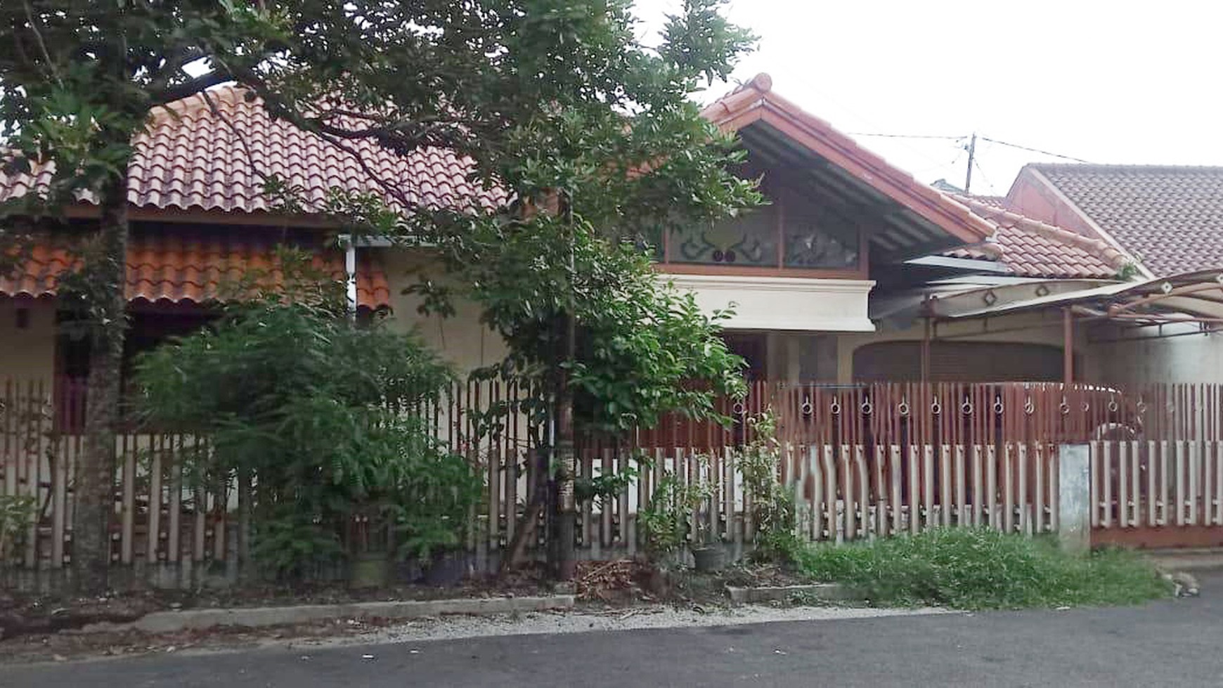 Rumah Lokasi Strategis dan Hunian Asri @Bandung