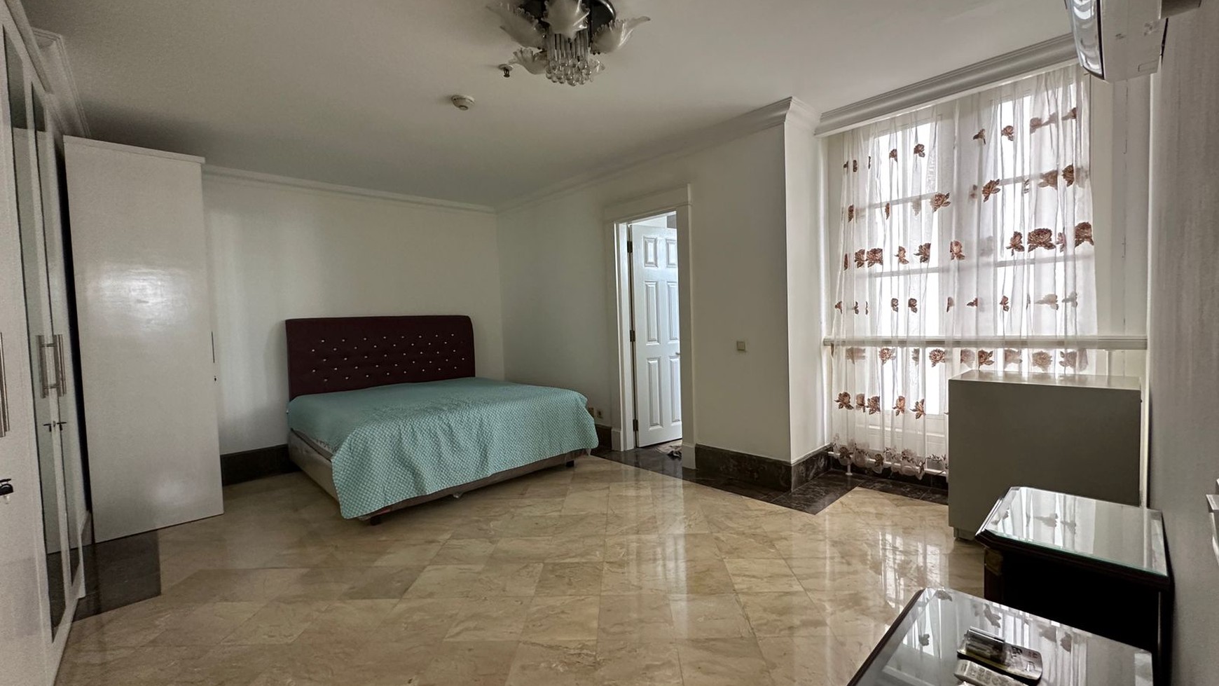 Dijual unit apartemen Permata Hijau - Jakarta