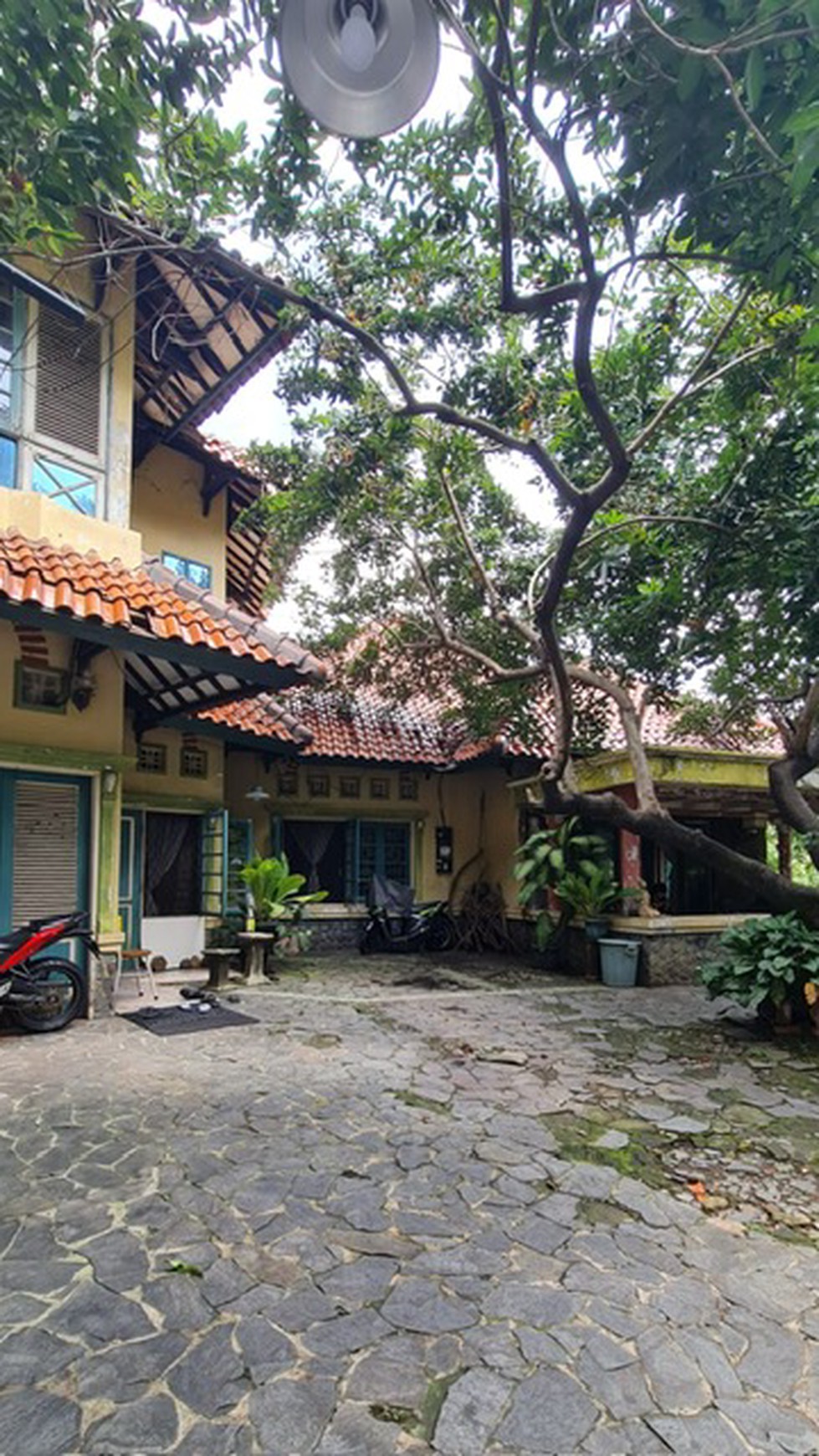 Rumah 2 Lantai Setiabudi Jakarta Selatan 