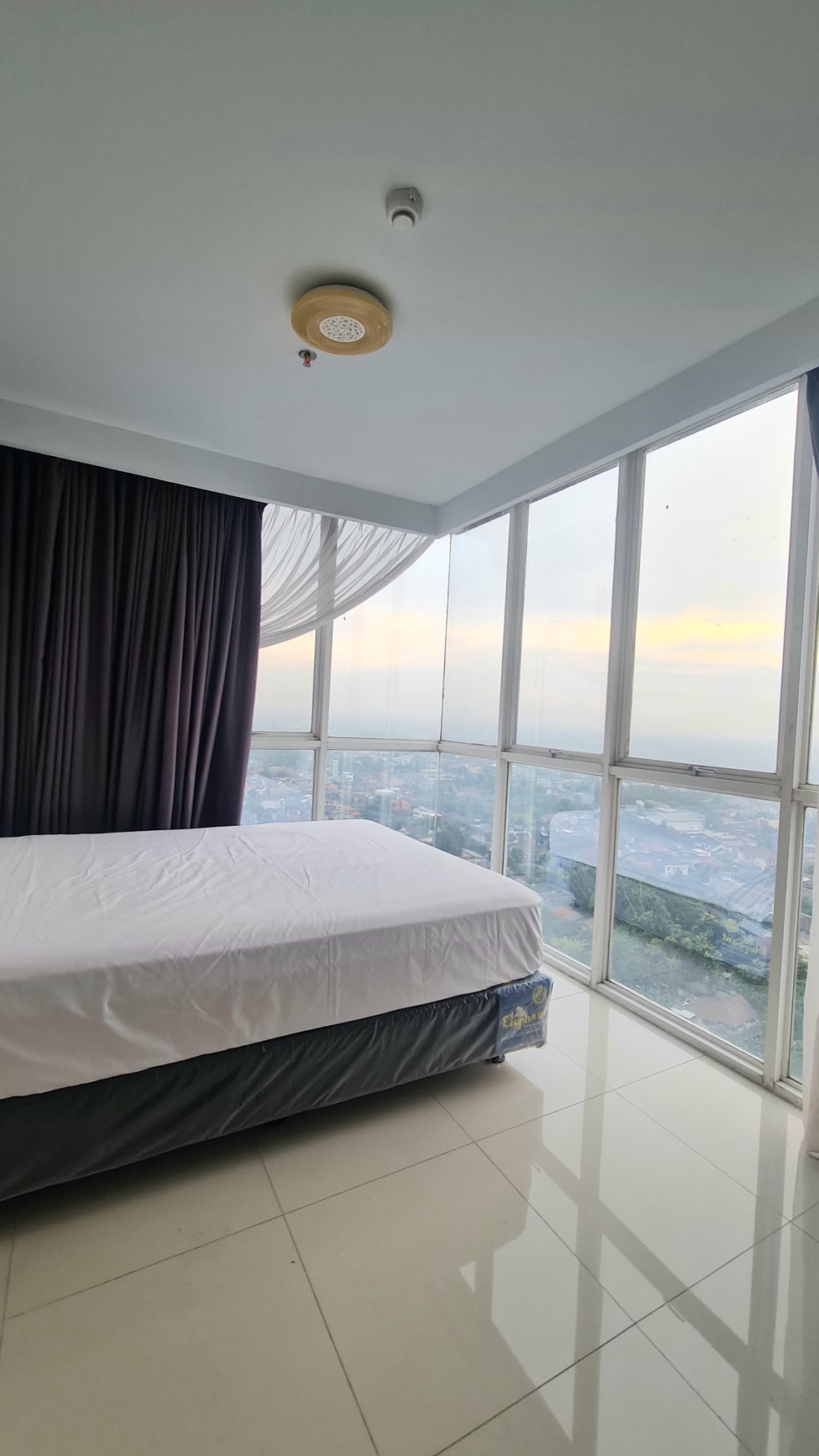 Dijual Unit Apartment Lexington Residence Jakarta Selatan 