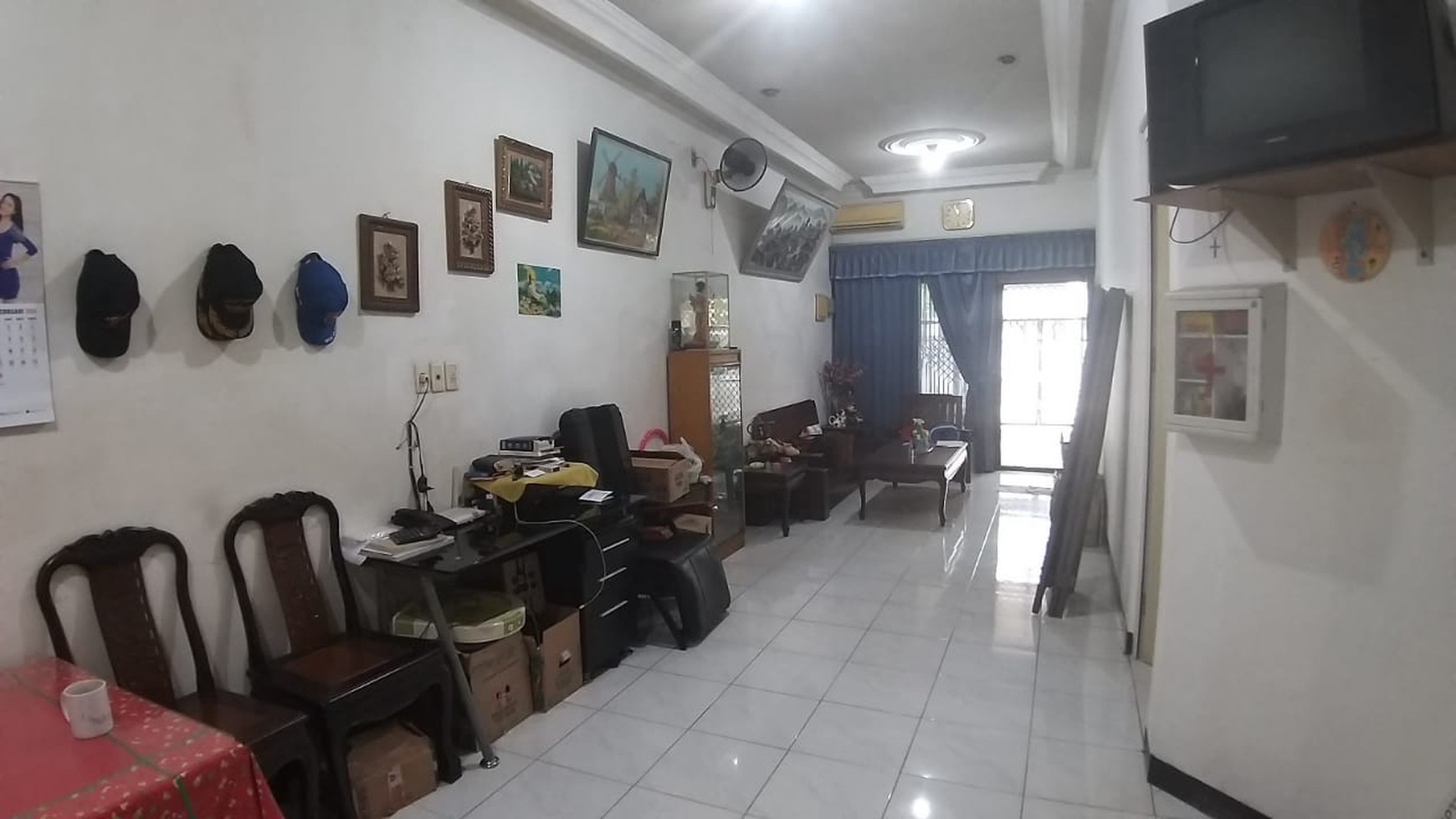 Di Jual Rumah ada balkon di Jalan Pinang Emas Pondok Indah 