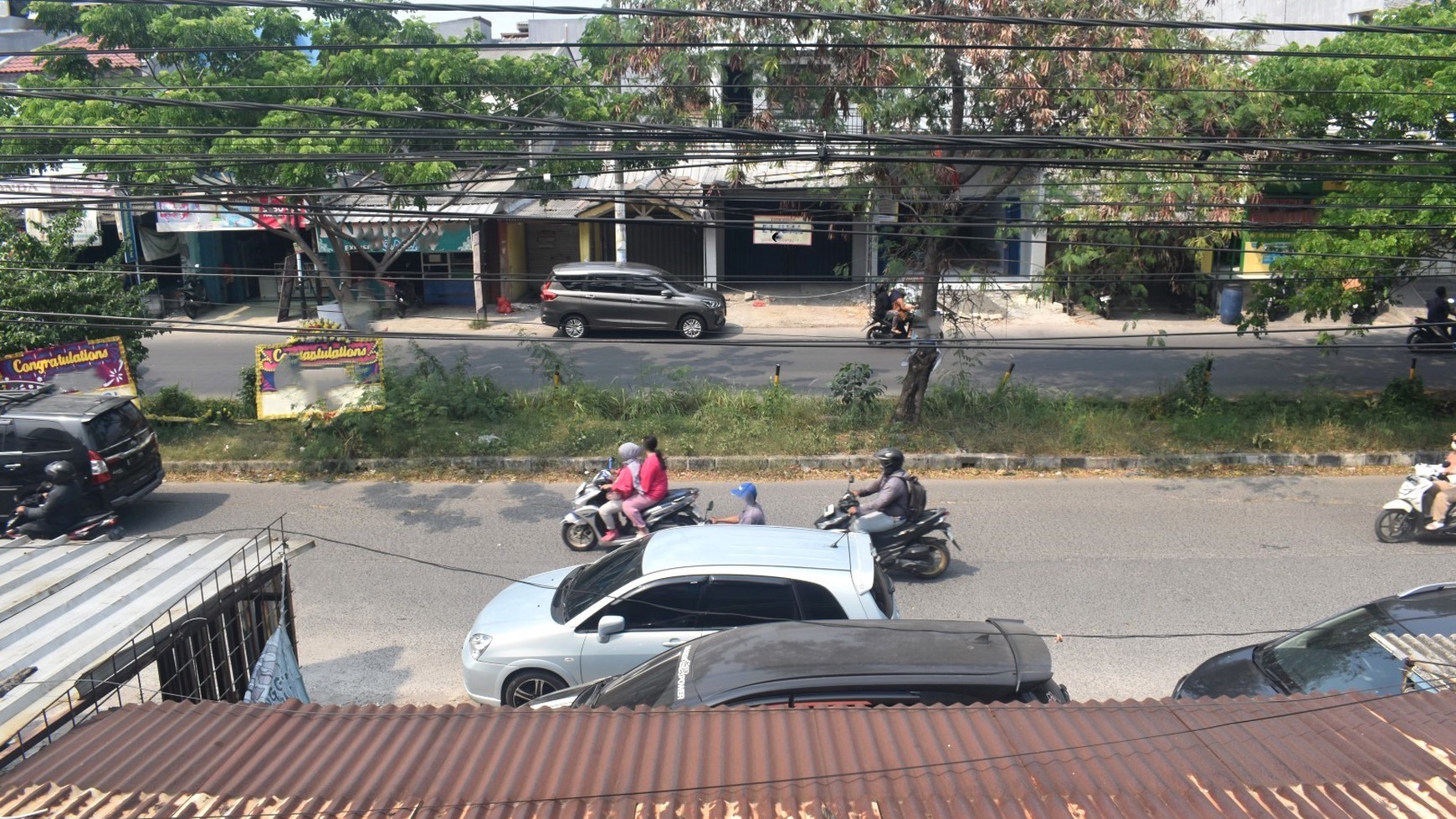 Ruko Siap Usaha di Jalan Raya Pejuang Permata Harapan Baru Kota Bekasi