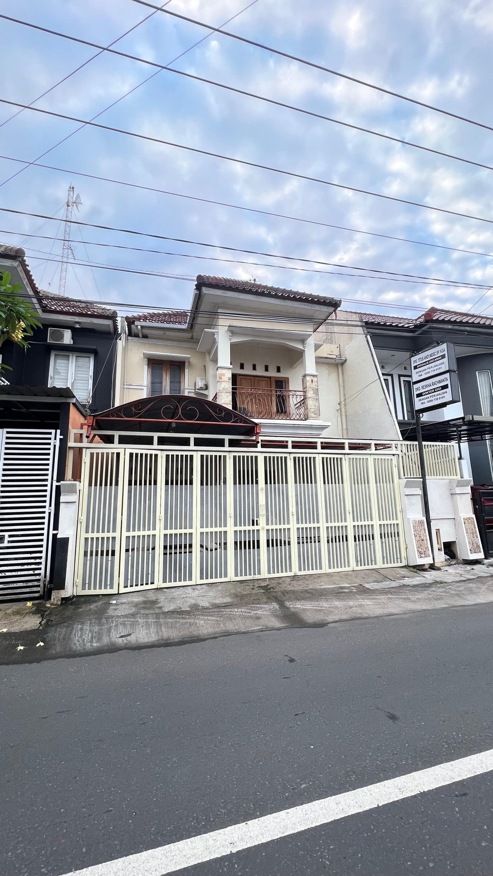 Rumah Mewah Semi Furnish Lokasi di Lempong Sari Ngaglik Sleman 