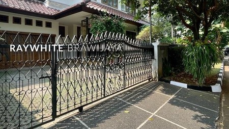 Rumah Dalam Kompleks Tenang Area Lebak Bulus