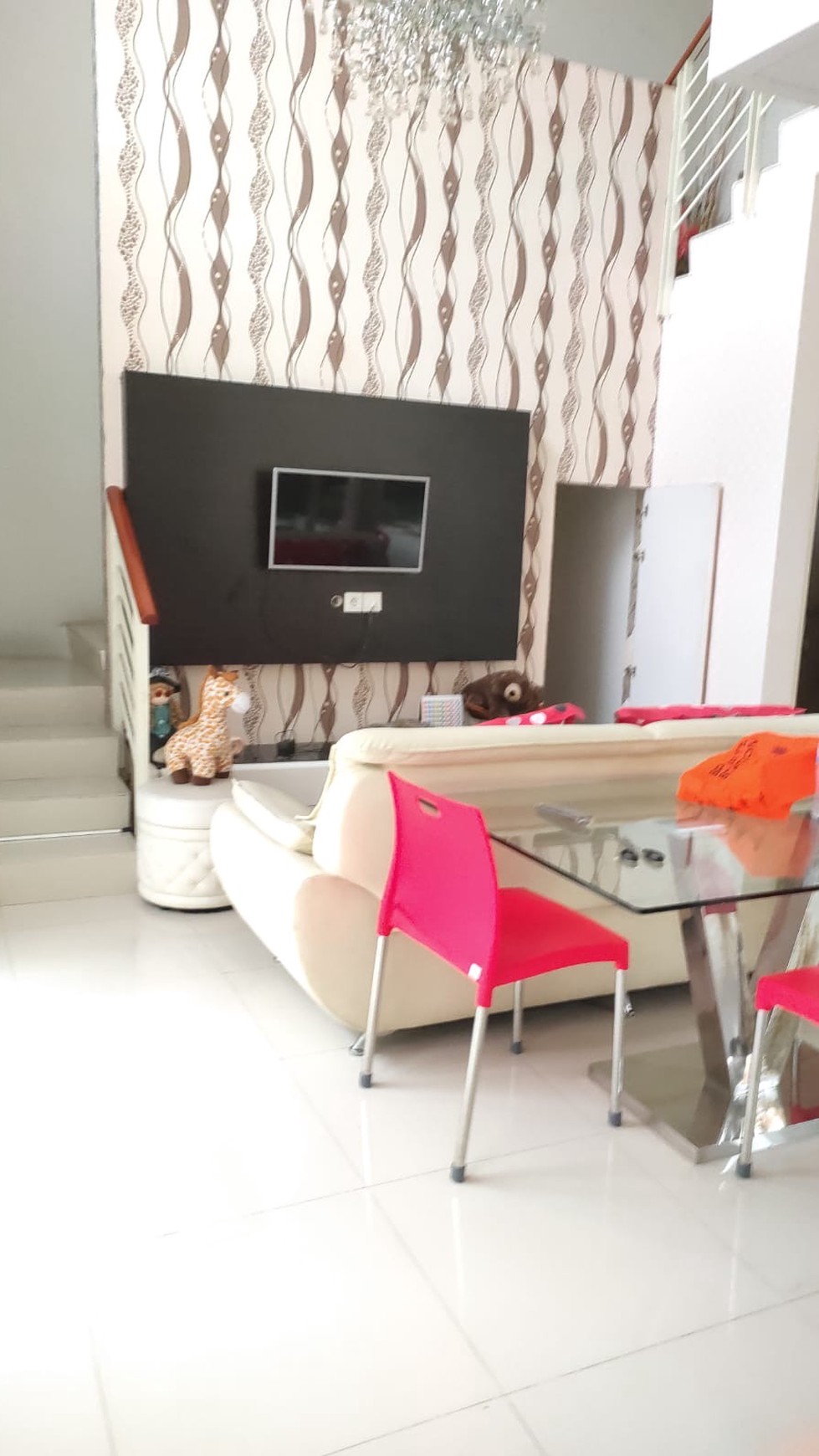 dijual rumah pakuwon indah sudah renovasi full furnished