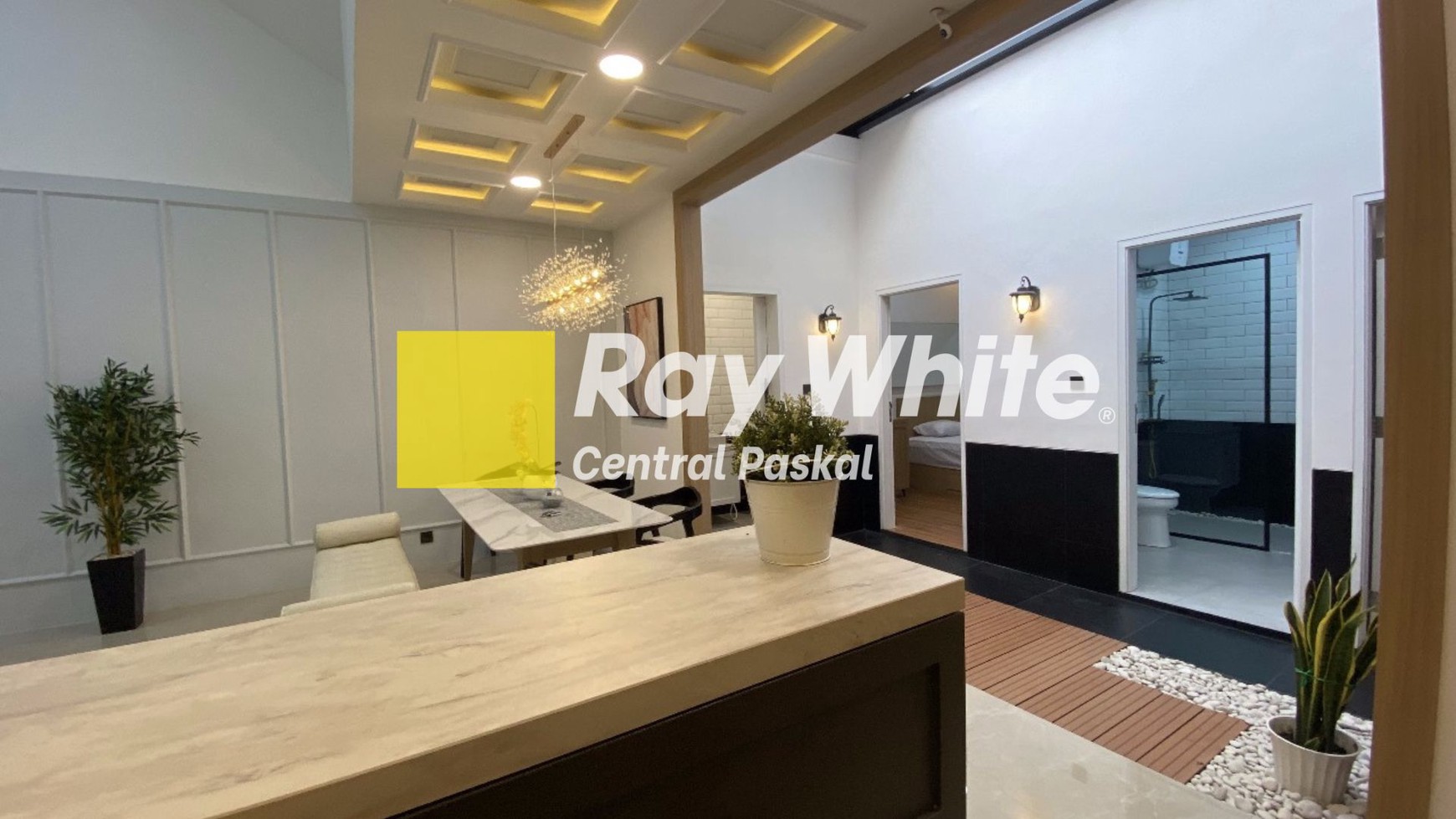 Rumah Lux Full Renovasi dan Full Furnish American Style di KBP Padalarang