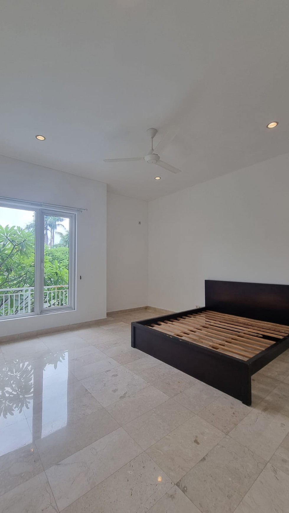 Very exclulsive and comfortable house inside townhouse in a prime area kemang