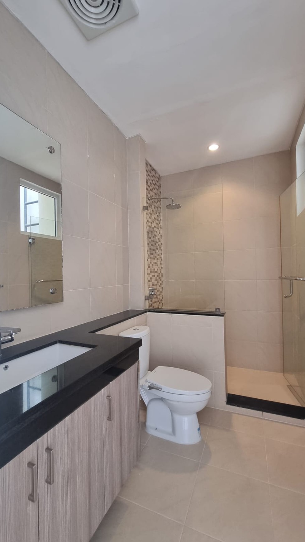 Very exclulsive and comfortable house inside townhouse in a prime area kemang