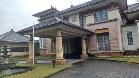 Dijual Rumah dengan Lahan Luas di Leuwinanggung  Tapos