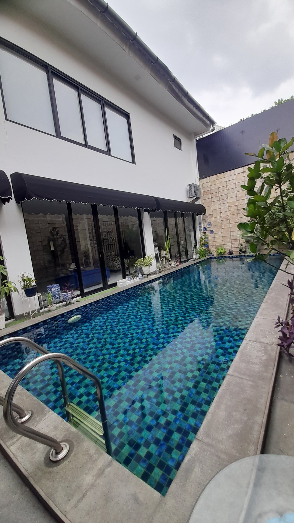 Rumah Bagus Di River Park Bintaro Jaya Sektor 8.