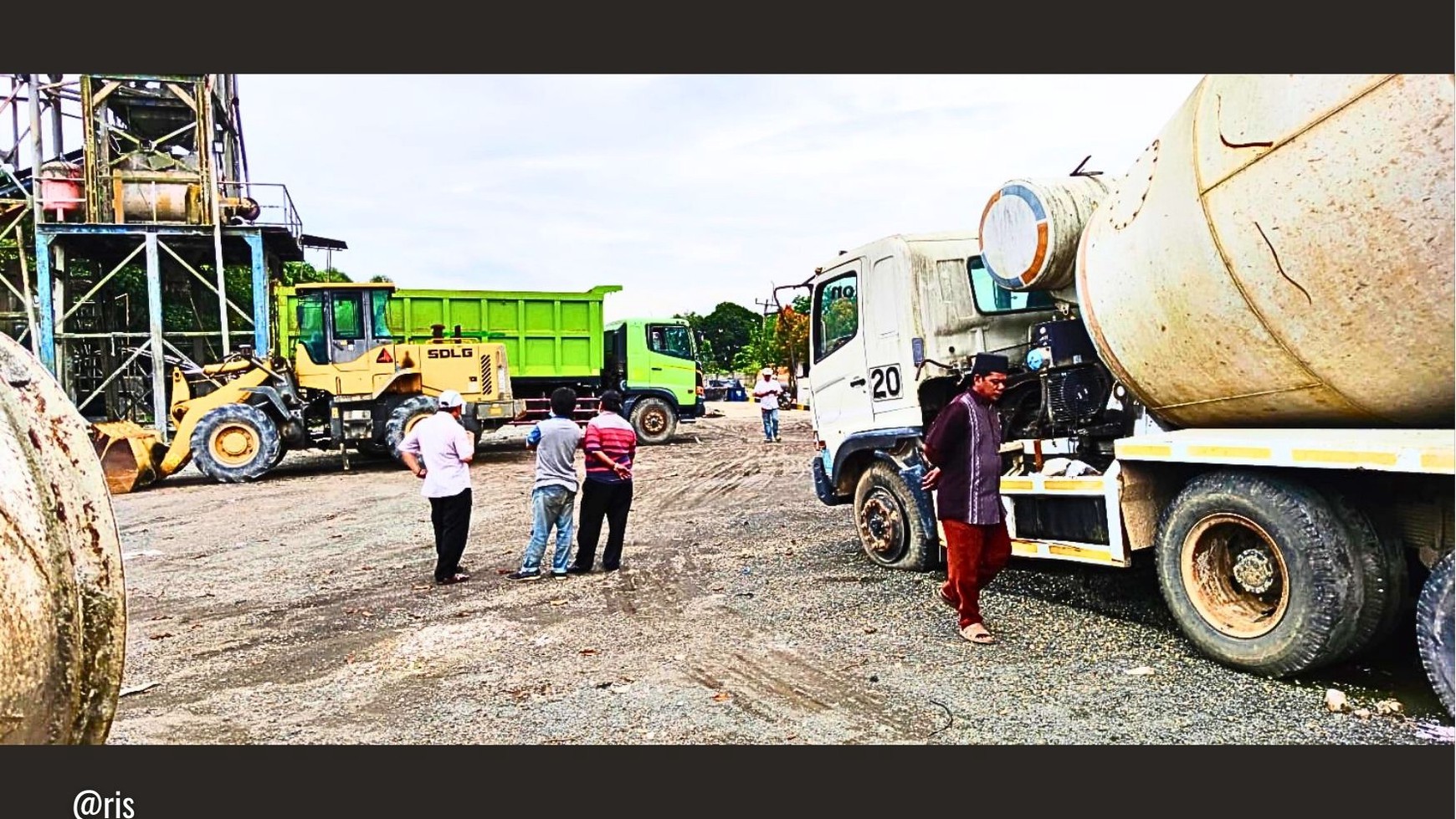 Tanah Kavling Luas Ex Batch Plant Jalan Lebar Truk Molen Lewat