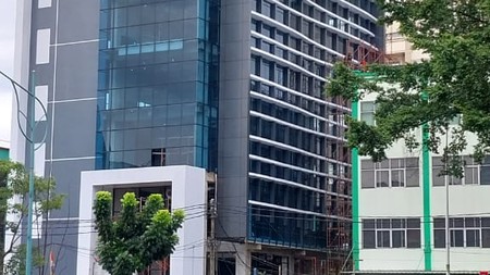 Gedung Kantor 7 Lantai, Lokasi Komersial Strategis Mampang Prapatan, Jakarta Selatan