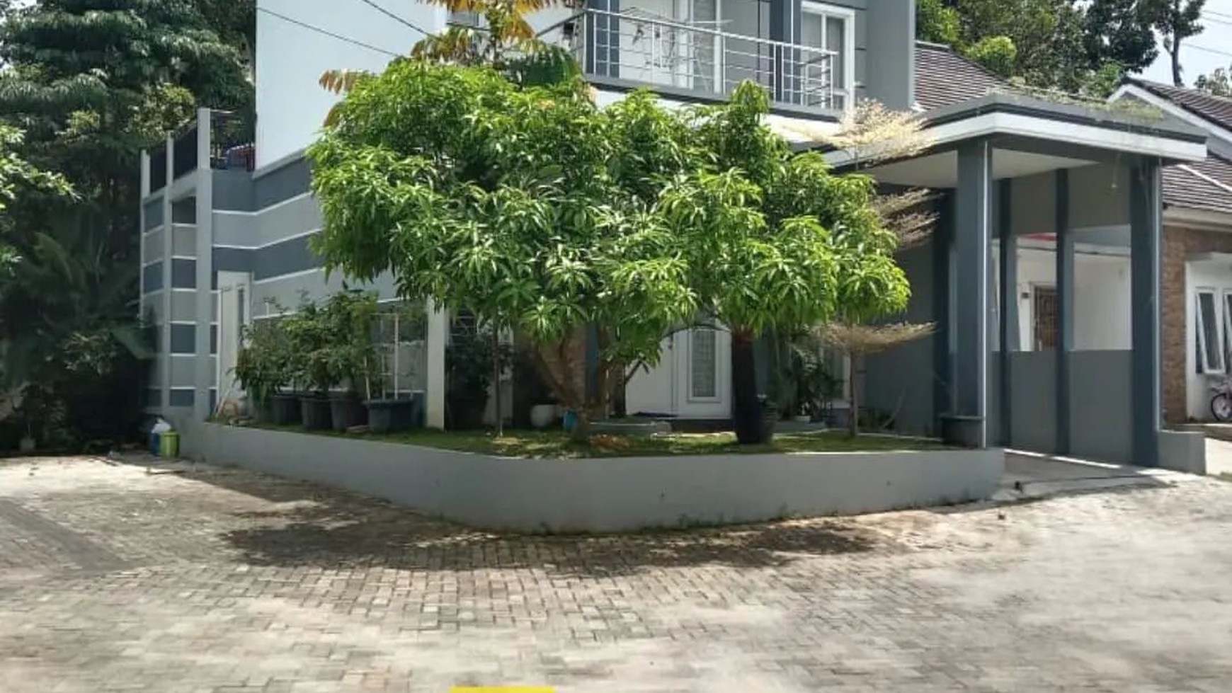 Dijual Rumah Dalam Perumahan Raflesh Residence