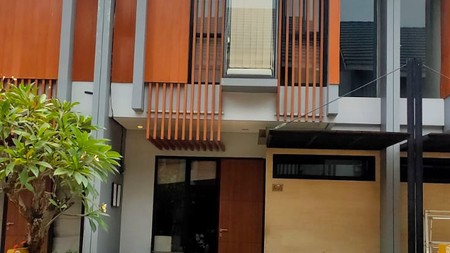 Dijual Brand New Rumah  ala Resort Bali  di Serpong