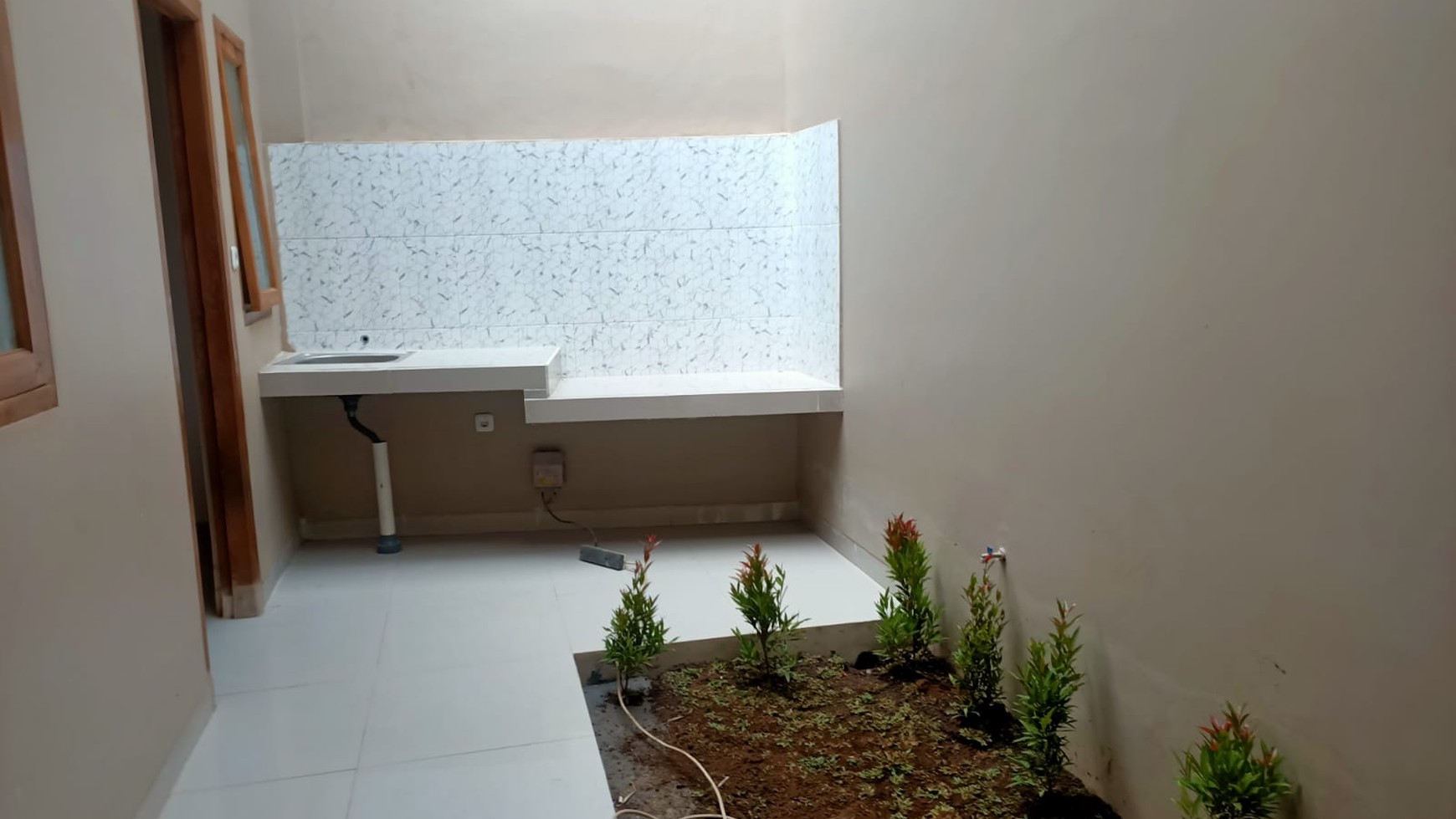 Rumah Baru Siap Huni di Puncak Sariwangi Asri Bandung Utara Banyak Bonusnya  (canopy, water heater, TV TCL 32 inch, kitchen set, toren dll.)