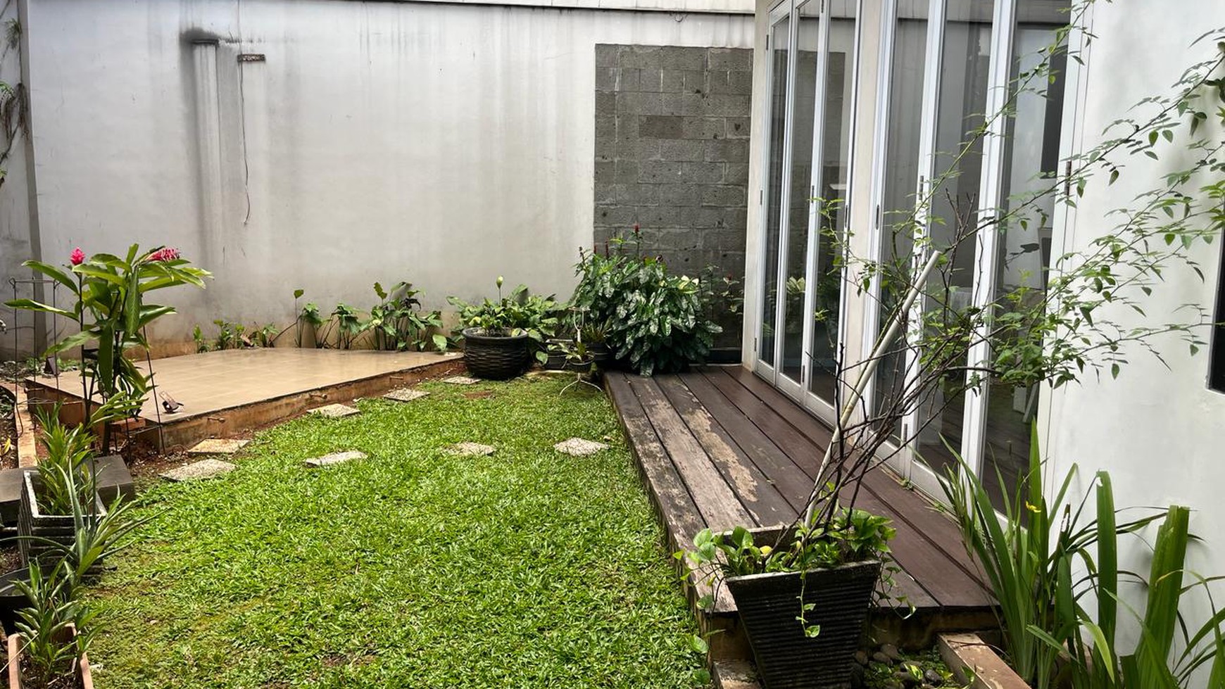 Rumah Minimalis Cantik Harga Bagus di Sektor 9 Bintaro 