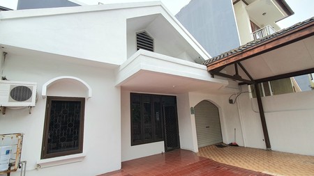 Rumah Gading Elok Utara, Kelapa Gading Luas 9x18m2