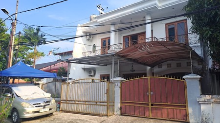 Rumah Cempaka Putih Timur, Luas 10,5x29m2