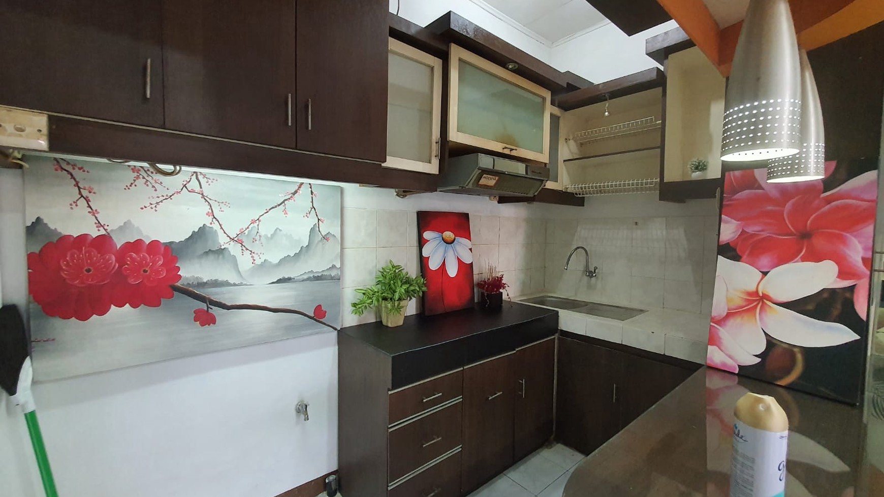 Rumah Furnished Minimalis di Taman di TAMAN HARAPAN BARU Bekasi