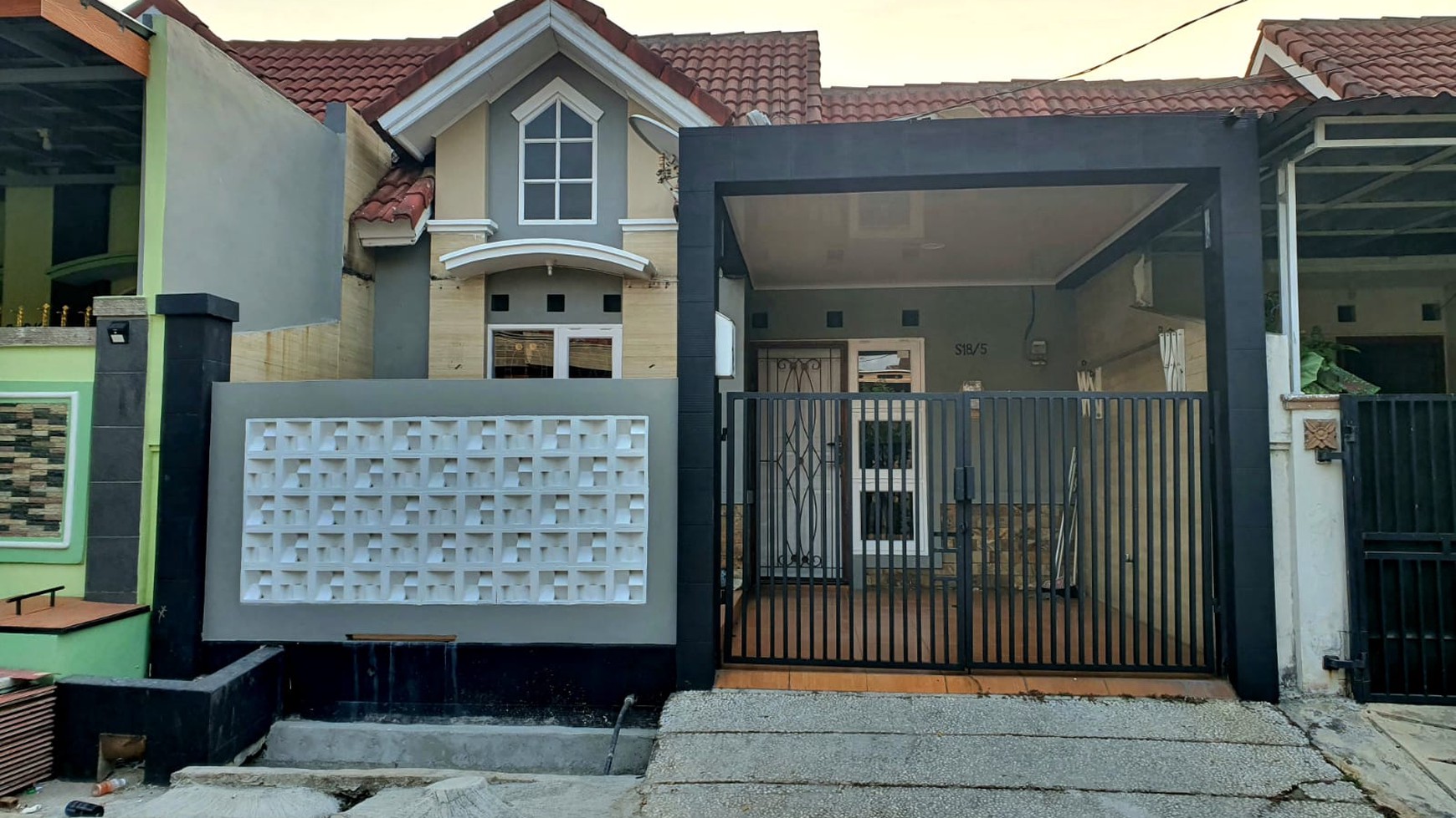 Rumah Furnished Minimalis di Taman di TAMAN HARAPAN BARU Bekasi