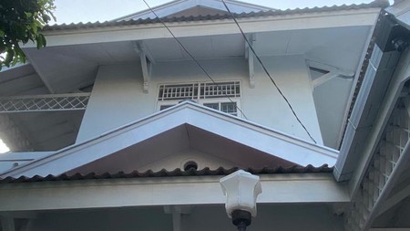 Rumah Asri Diarea Bintaro Jaya Sektor 9,  Luas Dekat  Akses Toll BSD-JORR. 