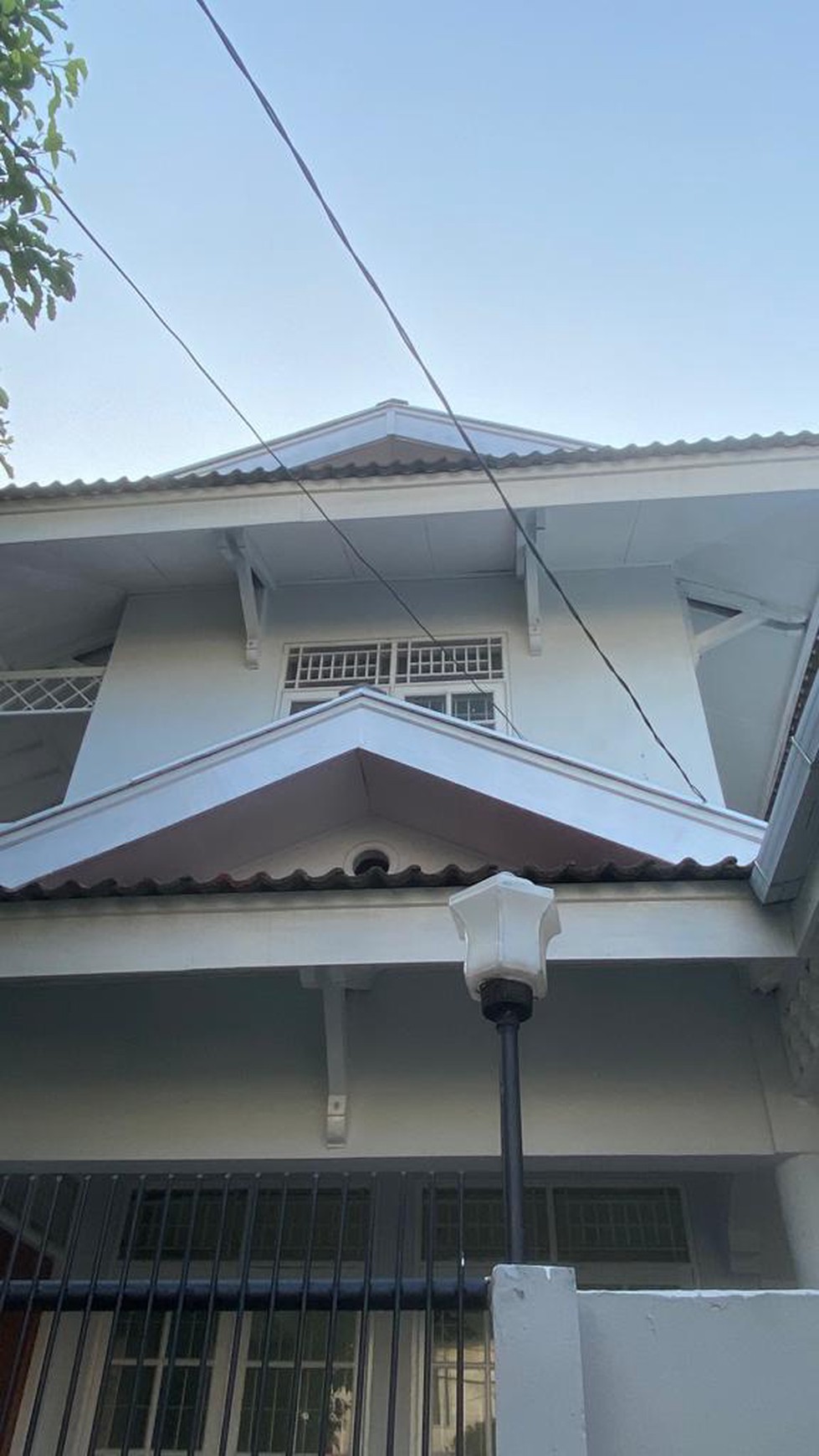 Rumah Asri Diarea Bintaro Jaya Sektor 9,  Luas Dekat  Akses Toll BSD-JORR. 