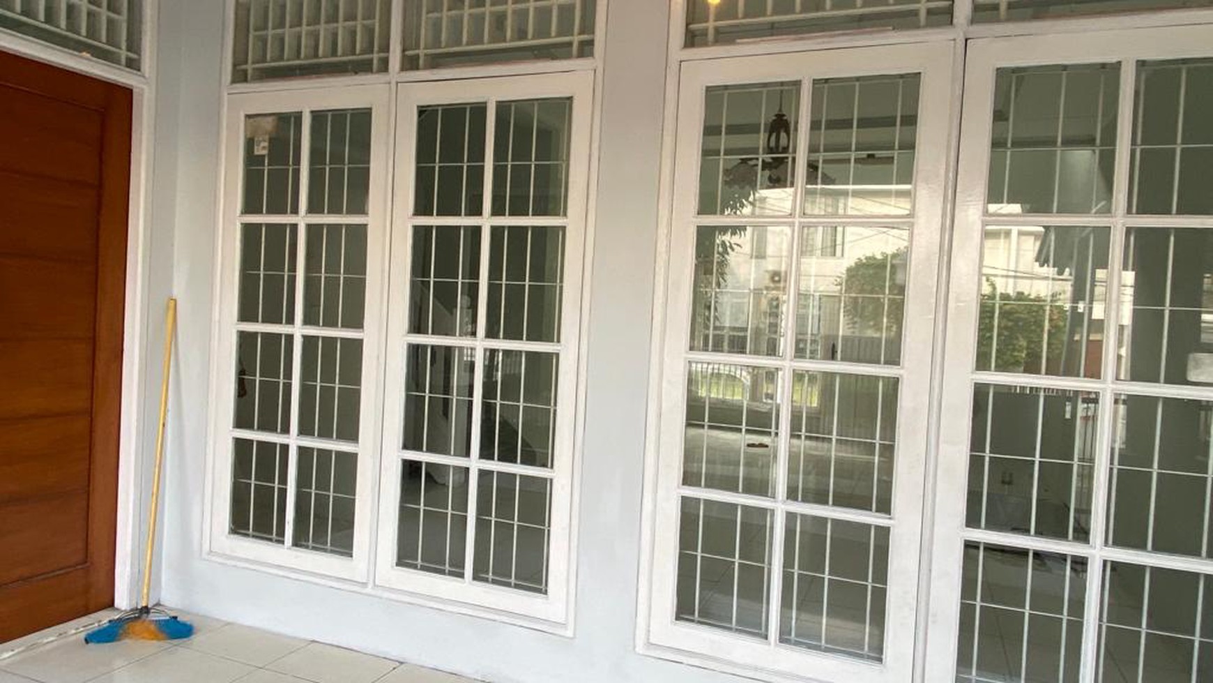 Rumah Asri Diarea Bintaro Jaya Sektor 9,  Luas Dekat  Akses Toll BSD-JORR. 