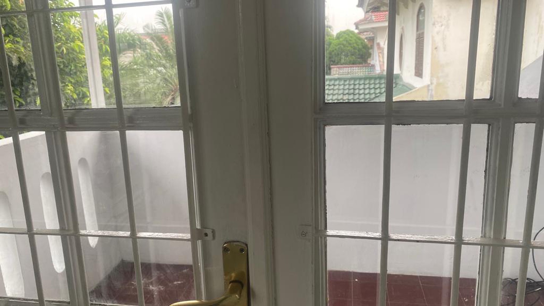 Rumah Asri Diarea Bintaro Jaya Sektor 9,  Luas Dekat  Akses Toll BSD-JORR. 