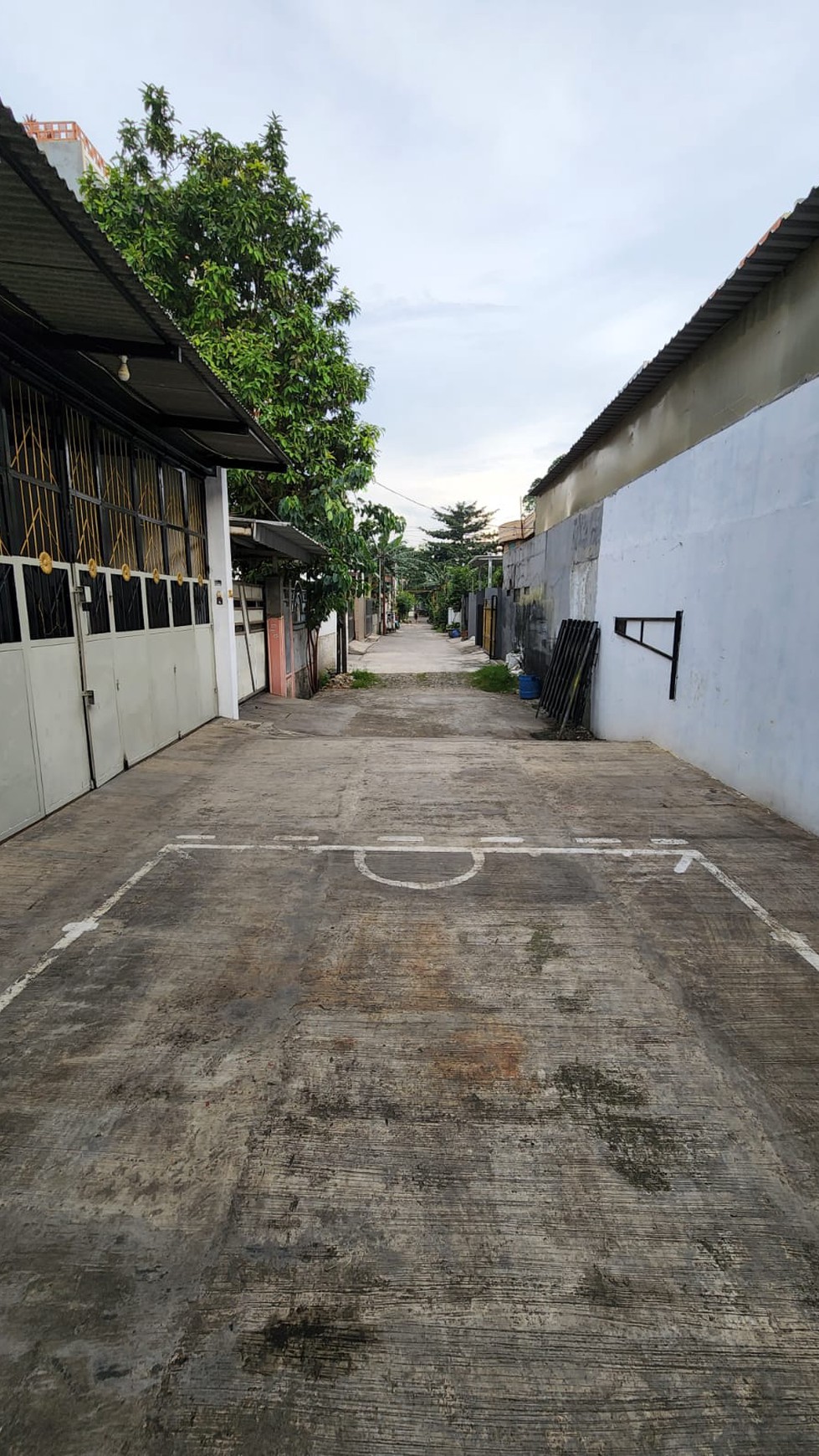 Rumah di Taman Permata Indah. semi Furnish.