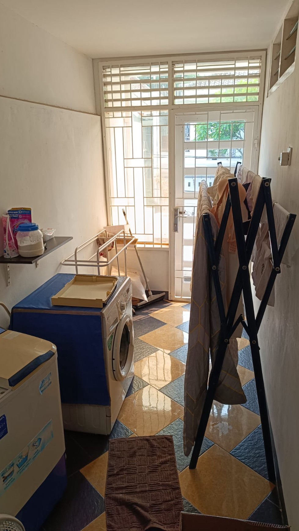 Di jual rumah diJanur elok 3 blok QC  dekat Penabur Sekolah KelapaGading,