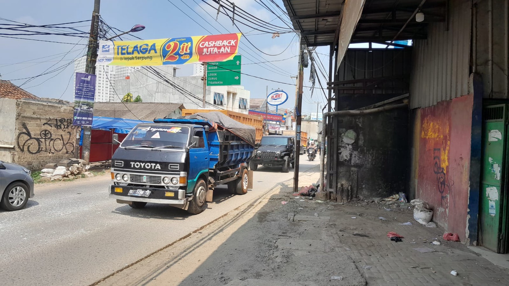 Ruang Usaha Lokasi Strategis Pinggir Jalan Raya Cisauk, Situ Gadung