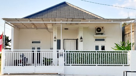 Rumah Cantik Minimalis Cocok Untuk Keluarga Lokasi Jalan Wonosari