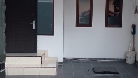 Dijual rumah di jelambar kavling polri