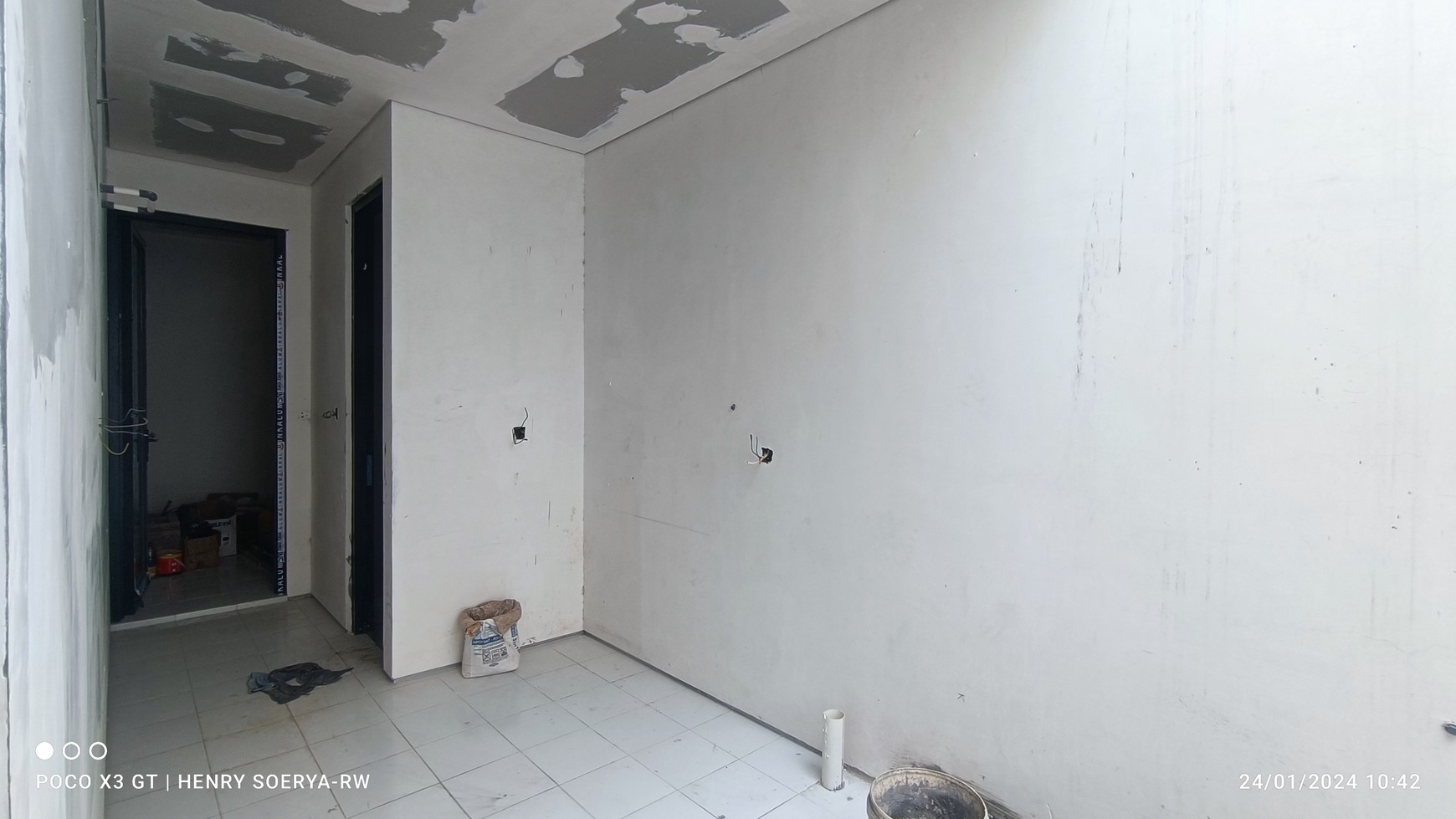 1651. Dijual Rumah On Progress Stamford Citraland Surabaya